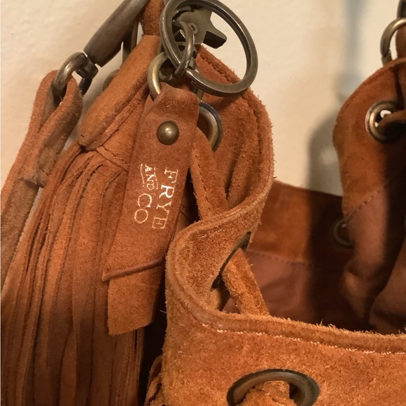 Frye and Co. Phoebe fringed leather suede boho bucket drawstring western bag - Picture 3 of 16
